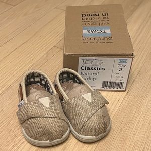 TOMS One for One Natural Burlap Tiny Size 2 Shoes